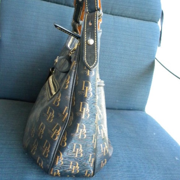 Dooney & Bourke Purse - Picture 6 of 16